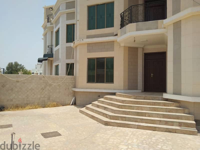 Me2-5 Bhk Commercial Villa For Rent In Khuwair 0