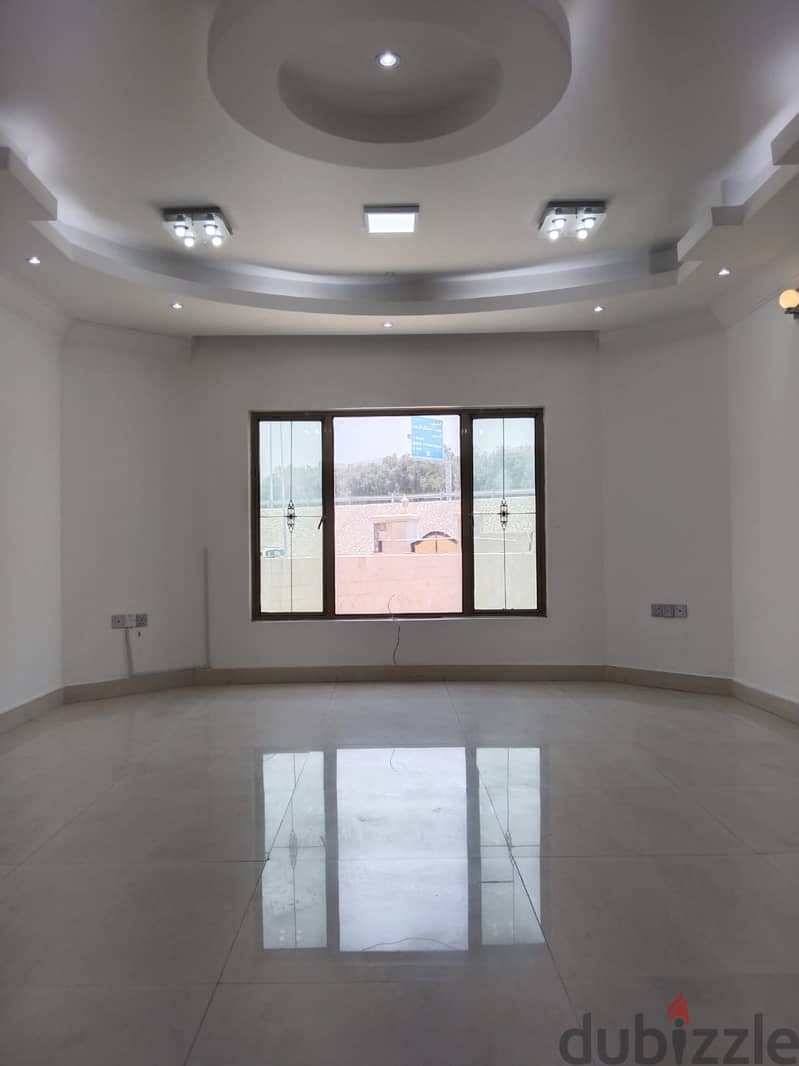 Me2-5 Bhk Commercial Villa For Rent In Khuwair 16