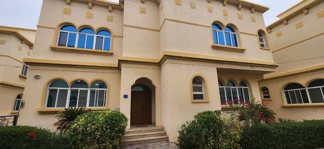 1ME11-Beautifull 5 BHK villa for rent in azaiba