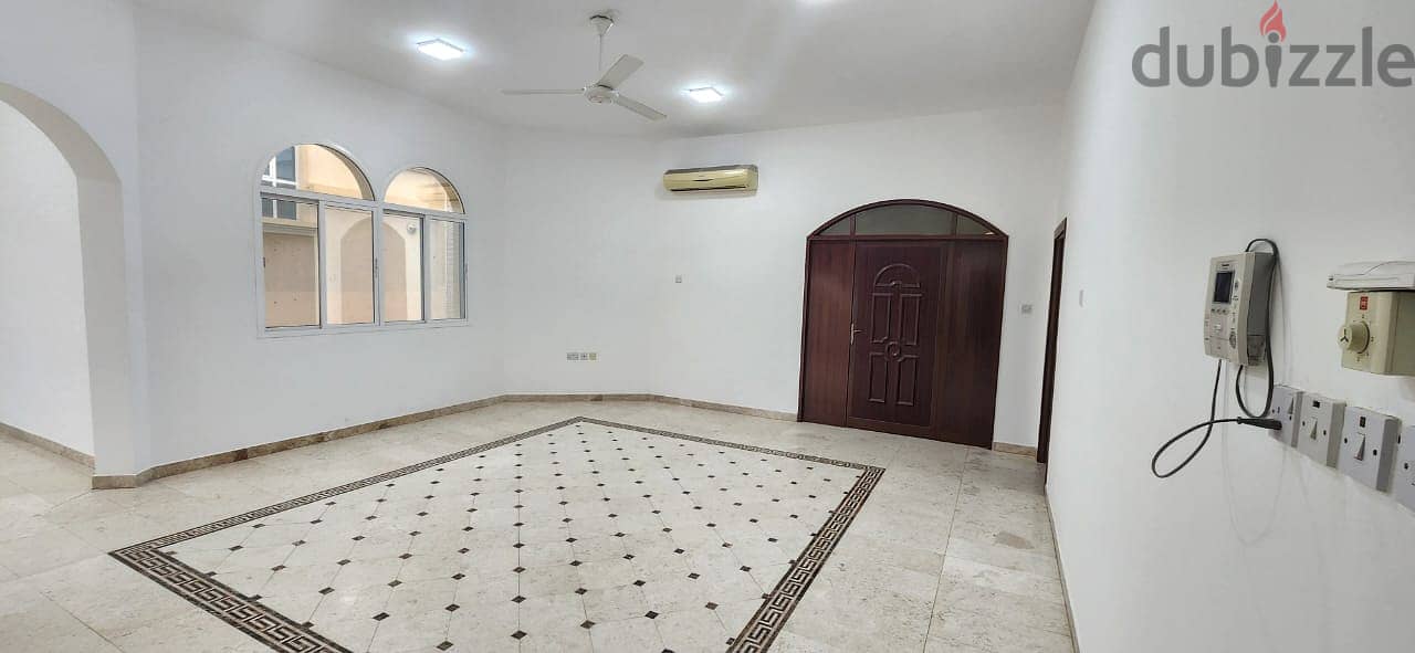 1ME11-Beautifull 5 BHK villa for rent in azaiba 3