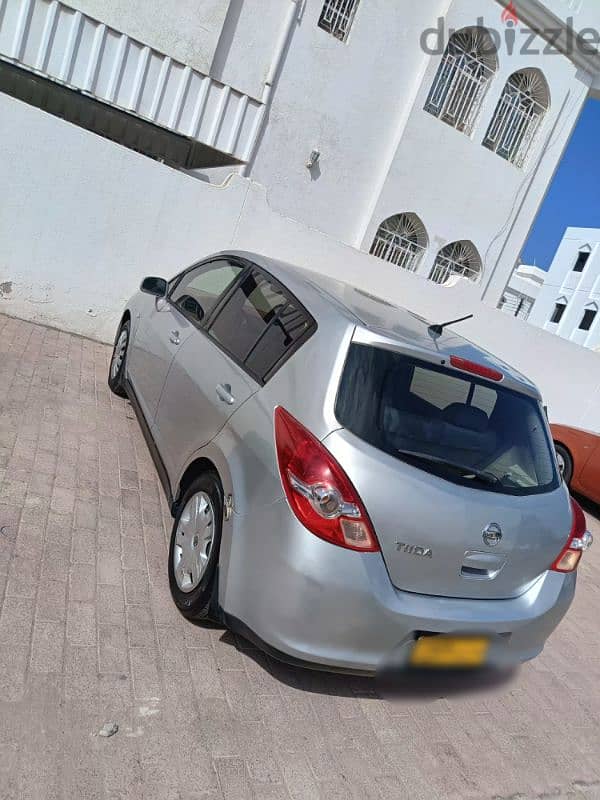 Nissan Tiida 2009 5