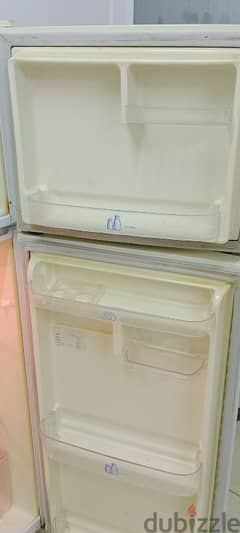 refrigerator 0