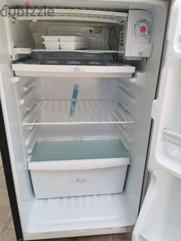 Videocon small refrigerator 125 litre good condition 1