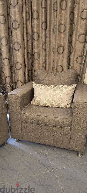 5 seater sofa set with cushions 2