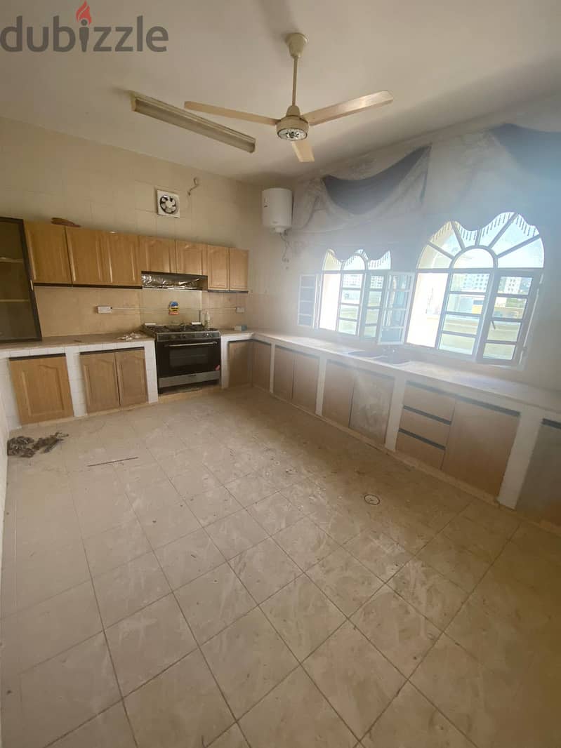 For Rent 3 Bhk Flat In Al Azaiba 5