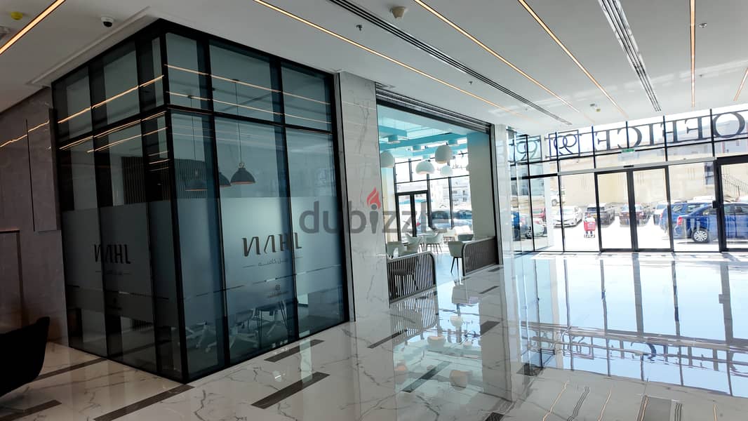 Office for sale with 25% downpayment | مكتب للبيع 4