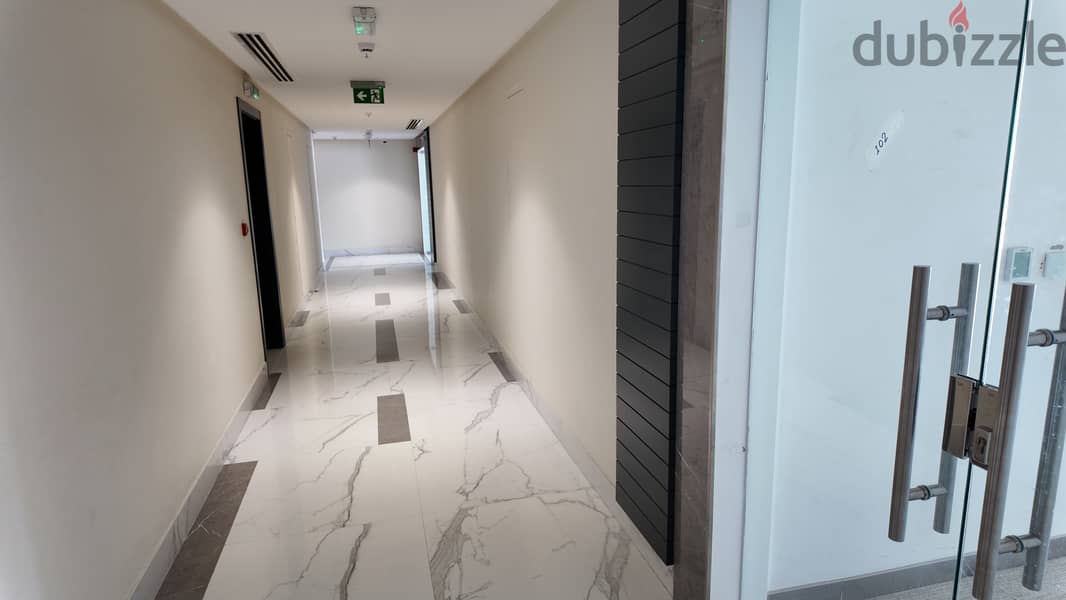 Office 96sqm for sale (25% downpayment) مكتب للبيع 1