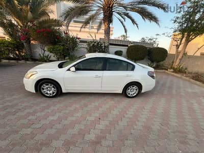 Nissan Altima 2012