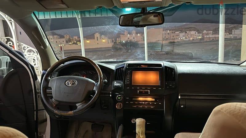 Toyota Land Cruiser 2009 v6 تويوتا وكالة عماني 17