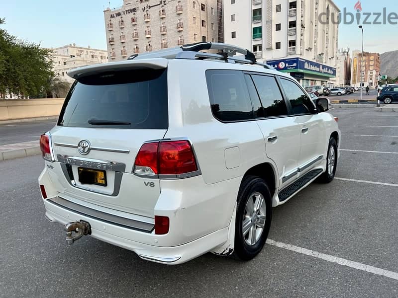 Toyota Land Cruiser 2014 4