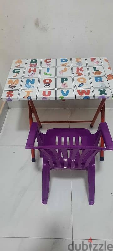 kids study table and chair 0