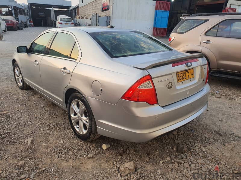 Ford Fusion 2012 1