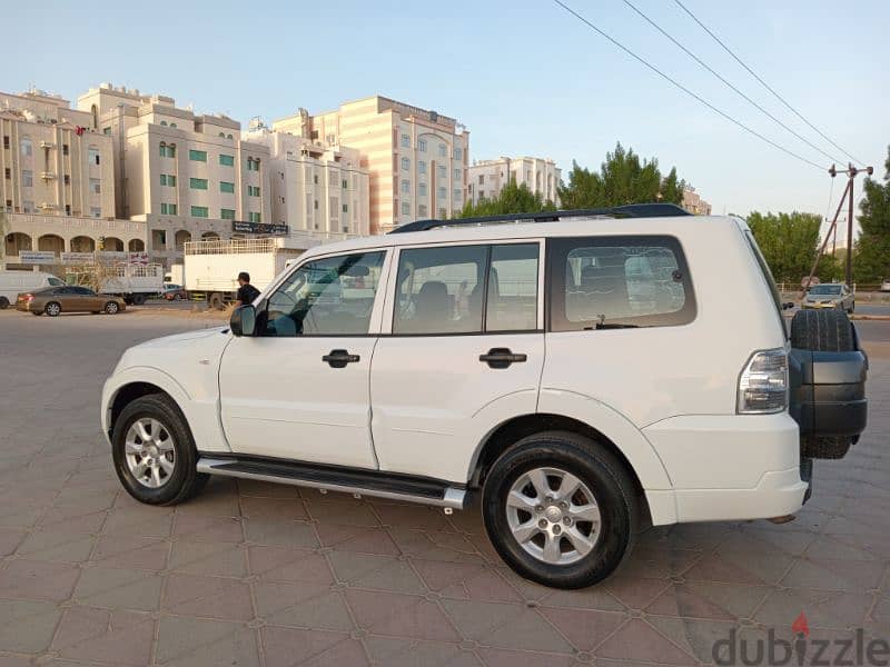 PAJERO FOR RENT @ 27 RO PER DAY 2