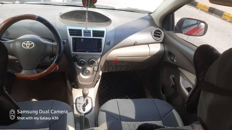 Toyota Yaris 2012 1