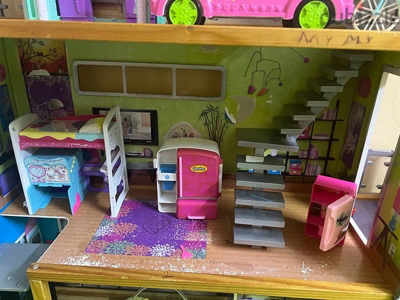 wooden doll house 1