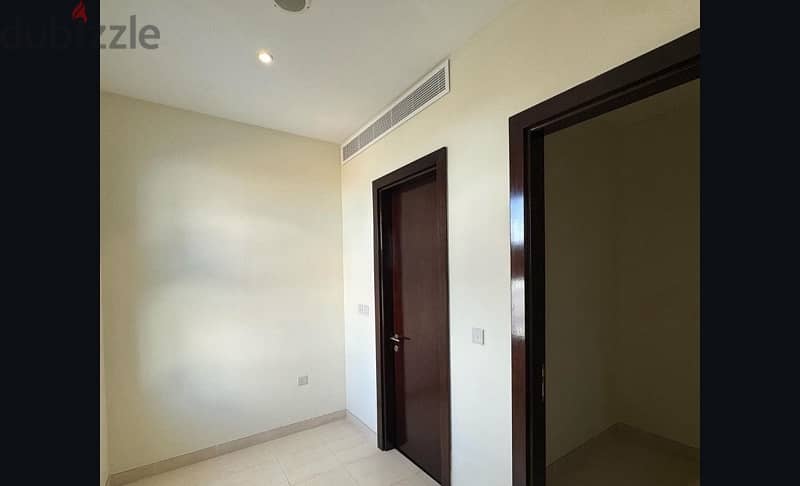 5+1-bedrooms row villas at Qurum Garden compound for rent. 10