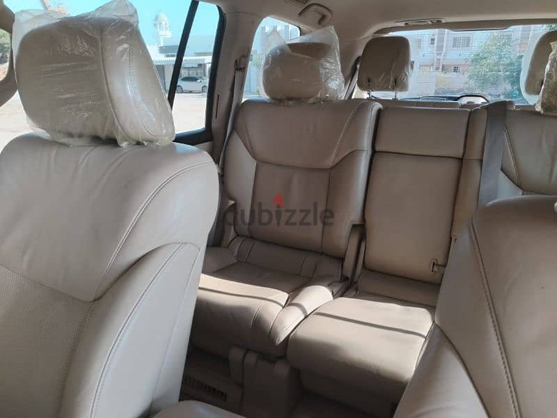 Lexus LX-Series 2010 6