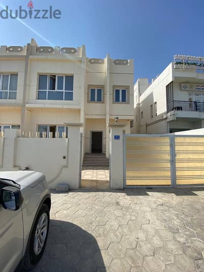 "SR-SH-627 Spacious Commercial Villa for Rent in Souk Al Khoud