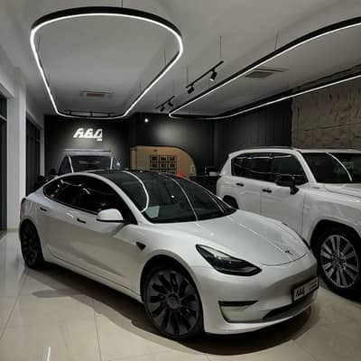 Tesla Model 3 2023