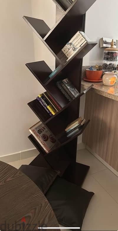 bookshelf