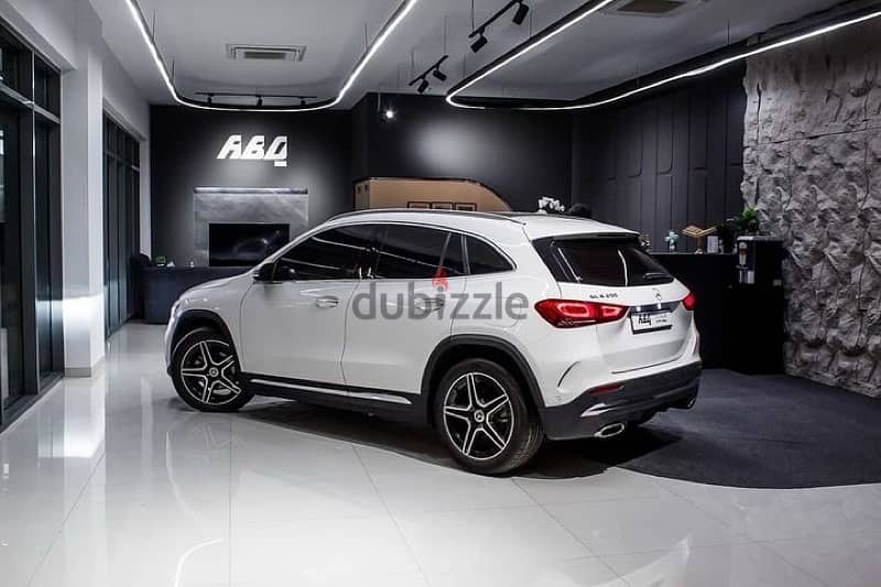 Mercedes-Benz GLA 200 2021 1