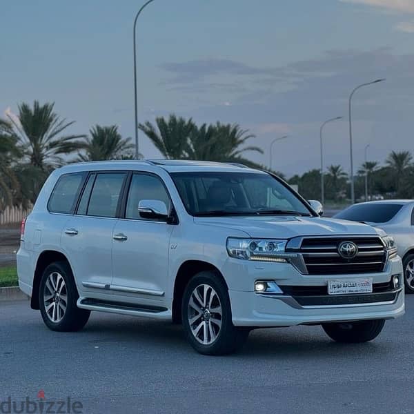 Toyota Land Cruiser 2019 4