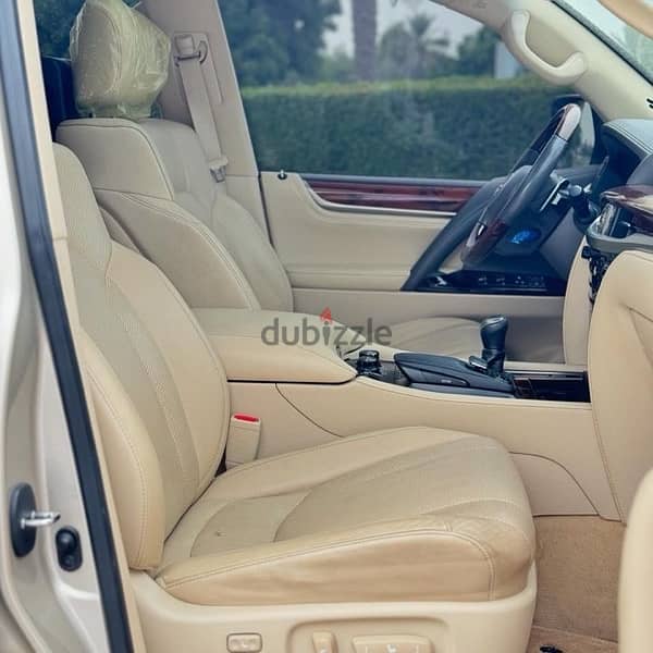 Lexus LX 570 2019 9