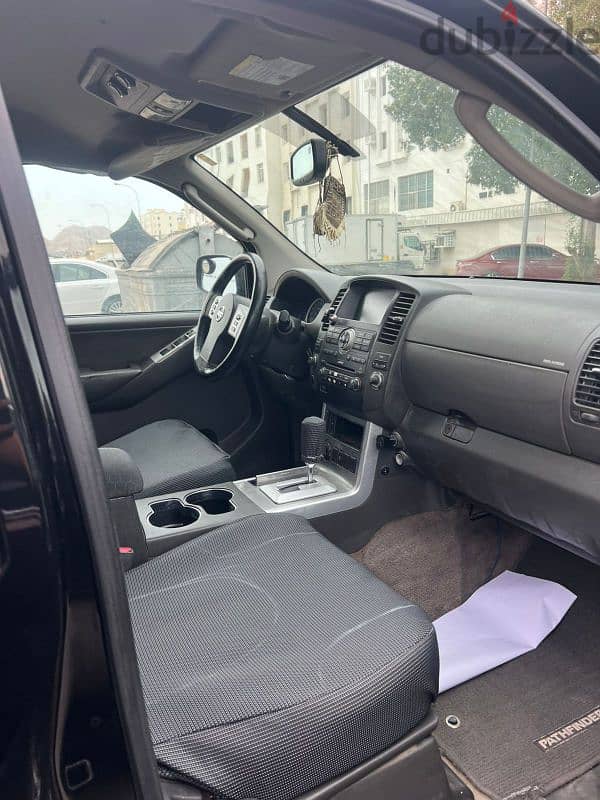 Nissan Pathfinder 2010 model good 4