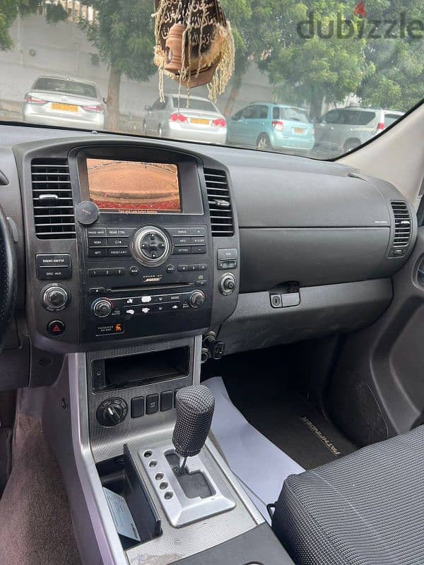 Nissan Pathfinder 2010 model good 18