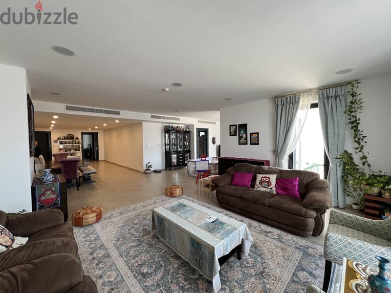 4 Bedroom Large Apartment in Muscat Hills for Sale 17