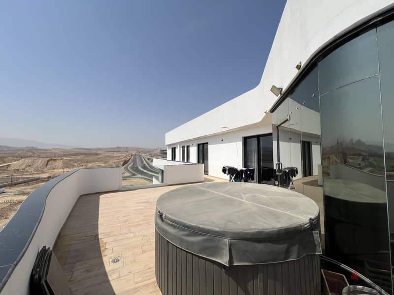 4 Bedroom Large Apartment in Muscat Hills for Sale 19