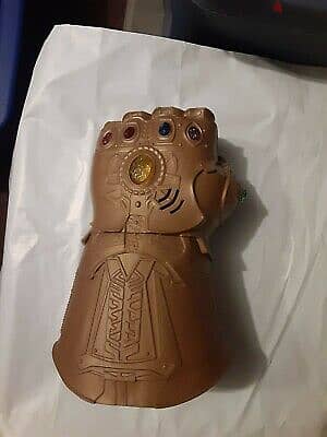 Marvel Avengers Infinity War Infinity Gauntlet Toy 1