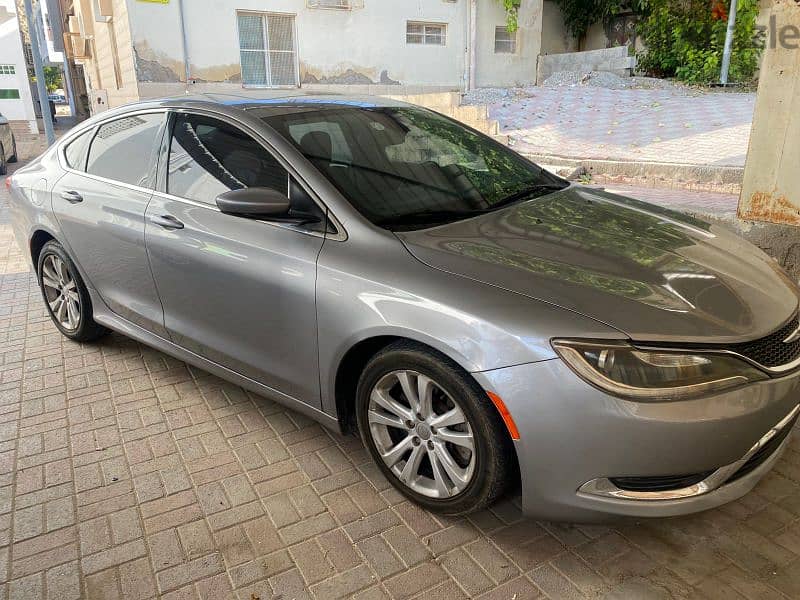 Chrysler 200/200C EV 2016 5