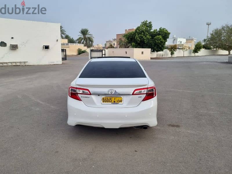 Toyota Camry 2014 4