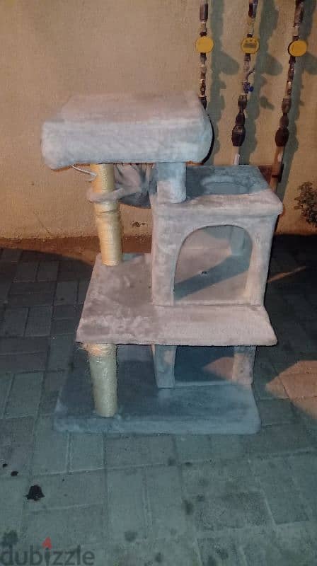 I want to sale this cat house 3