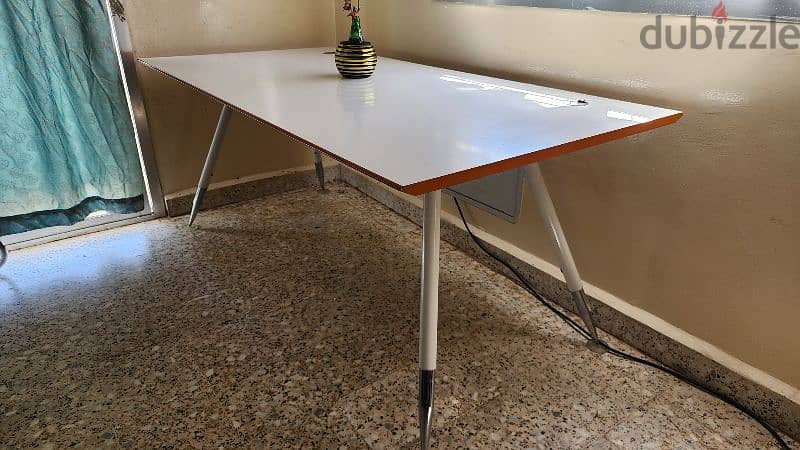 Table (Office and Home Use) Office Meeting Table Premium, Urgent Sale 5