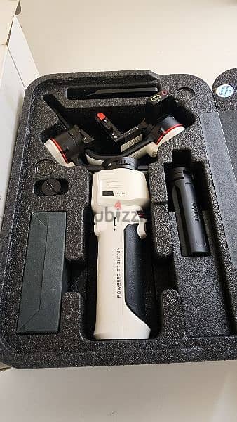 Crame M3 Gimbal Zhiyun (Mobile and Camera Gimbals) 0