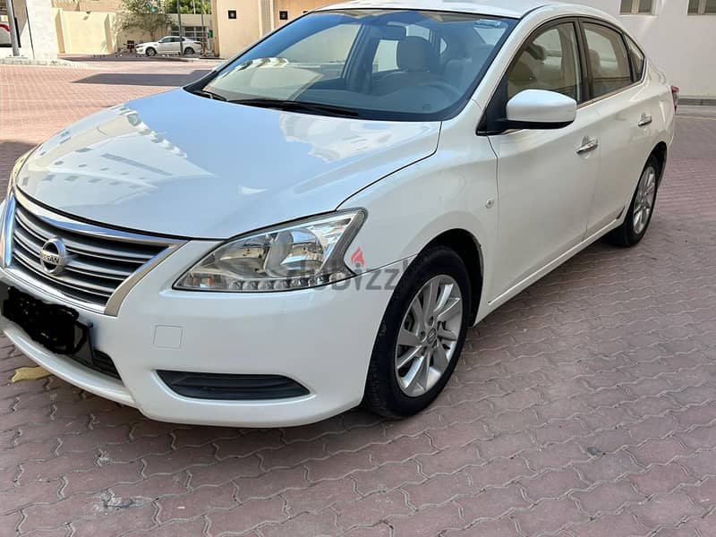 Nissan Sentra 2016 SV - well maintained 0