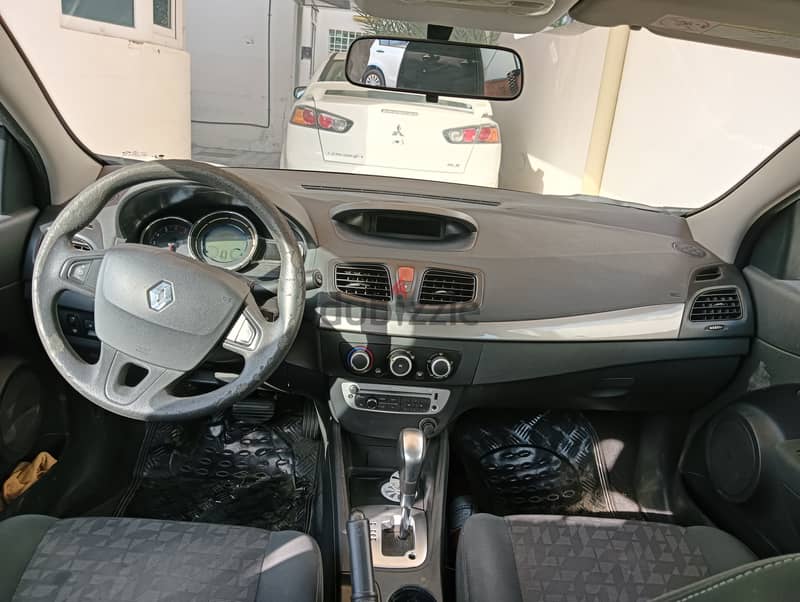 Renault Fluence - 2015 5