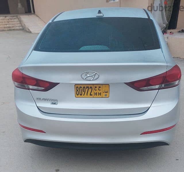 Hyundai Elantra 2017 1