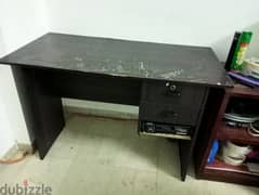 5 riyal only computer table and chair 0