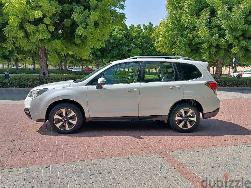 Subaru Forester 2018 "OMAN CAR" good condition for sale 5