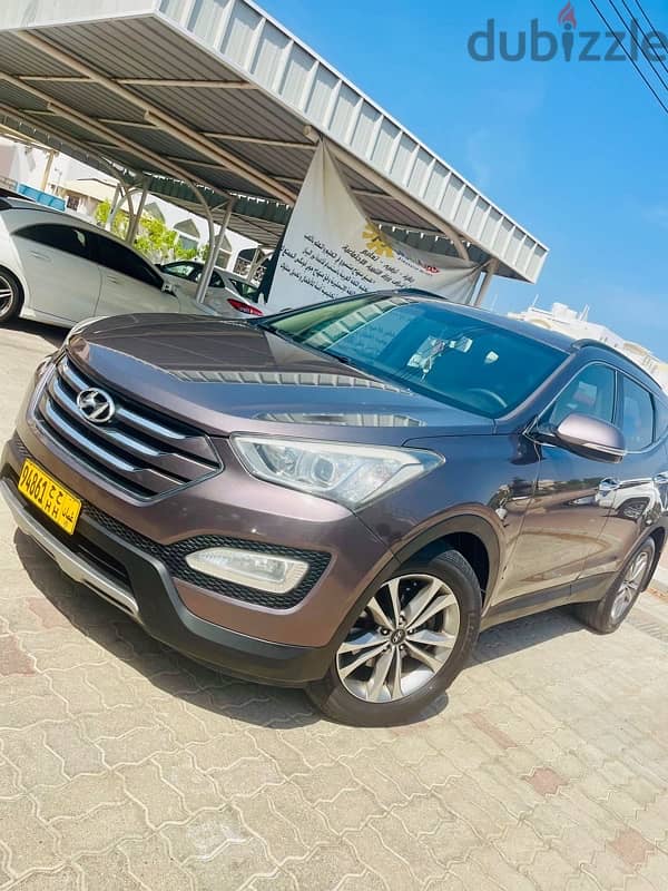 Hyundai Santa Fe 2016 Model Oman car for urgent sell 3