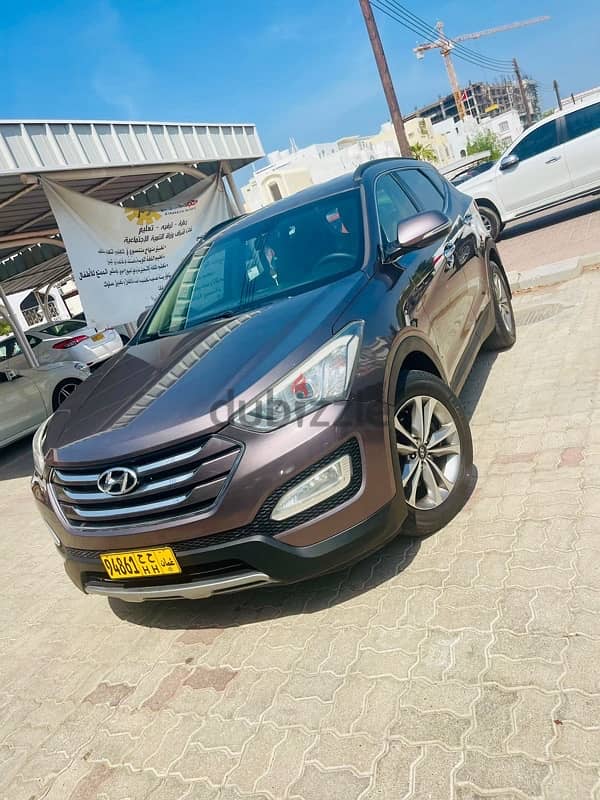 Hyundai Santa Fe 2016 Model Oman car for urgent sell 5