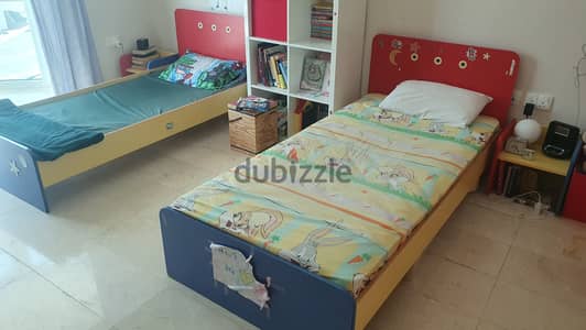 Children's bedroom set