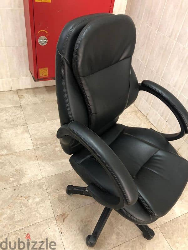 I'm selling my chair 2