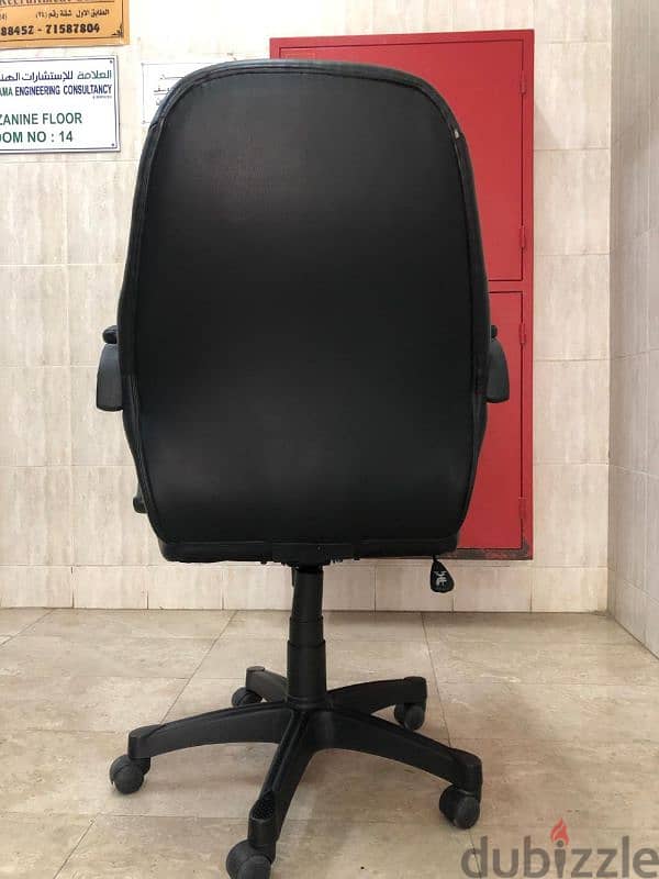 I'm selling my chair 3