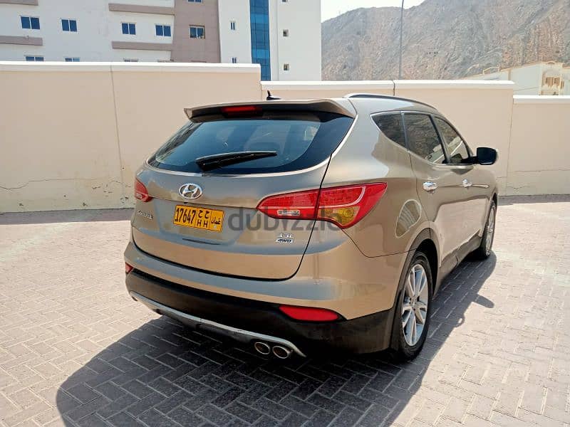 Hyundai Santa Fe 2013 Oman No. 1 Panorama 2