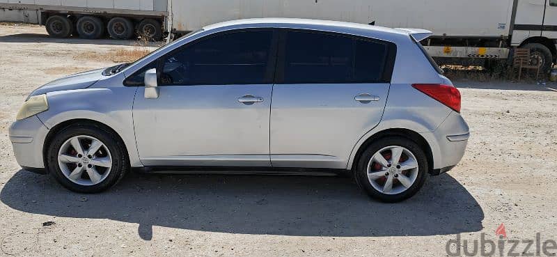 Nissan Tiida 2013 0