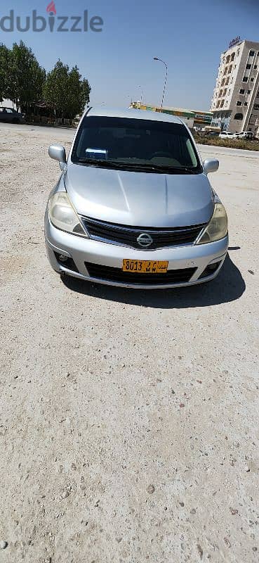 Nissan Tiida 2013 1